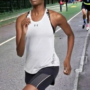 Under Armour UA Infinium Breeze Goretex Tank Top 1350120 Womens Size Large New